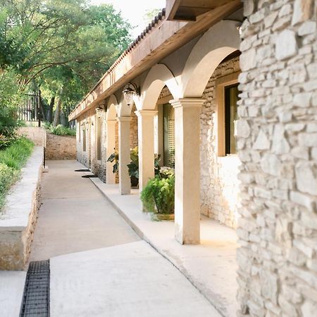 Messina Inn Wimberley Exterior foto