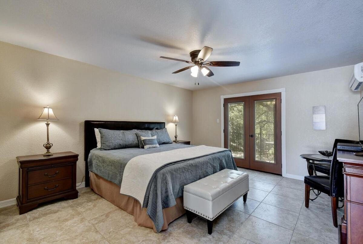 Messina Inn Wimberley Quarto foto